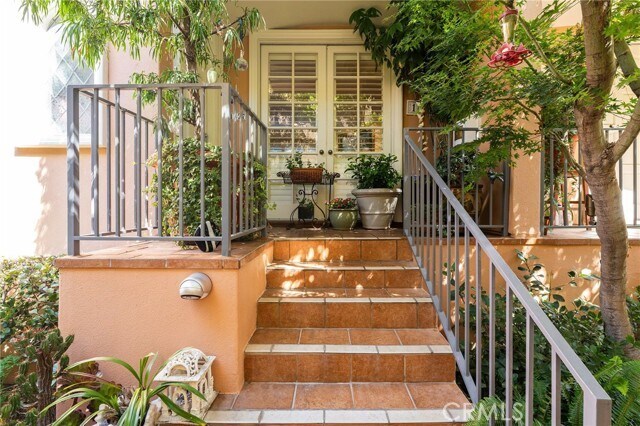 Foto del edificio - 1827 Barry Ave