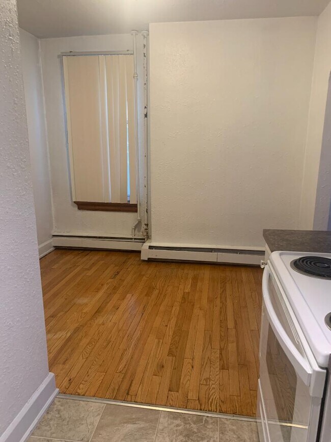 Foto del edificio - 727 N Capitol Ave