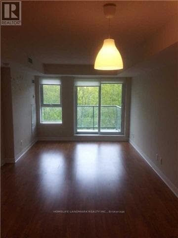 Photo du bâtiment - 190 Borough Dr