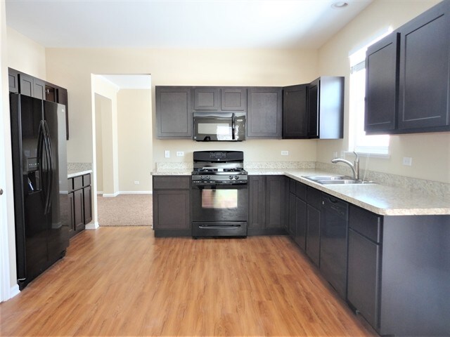 Foto del edificio - 2442 Riva Ridge Rd