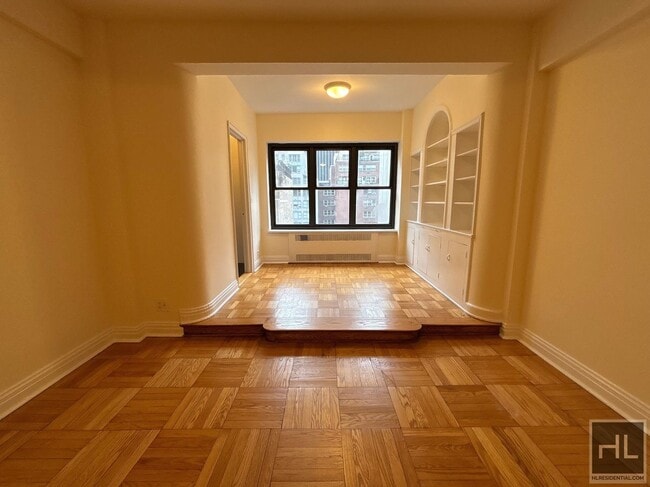 Building Photo - EAST 56 STREET