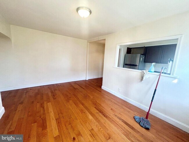Foto del edificio - 304 S Morris Ave