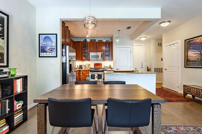 Foto del edificio - 2200 N Westmoreland St