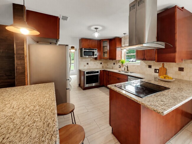 Foto del edificio - 25419 Elm Creek Dr