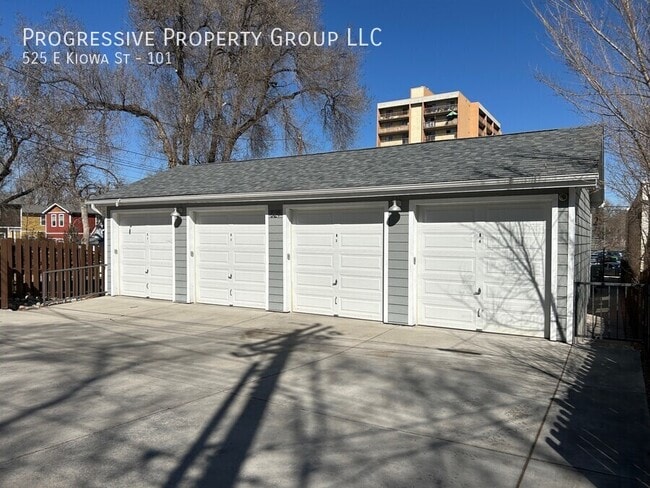 Photo - 525 E Kiowa St Apartment