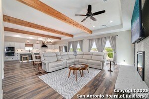 Foto del edificio - 121 Jacob Dearing St