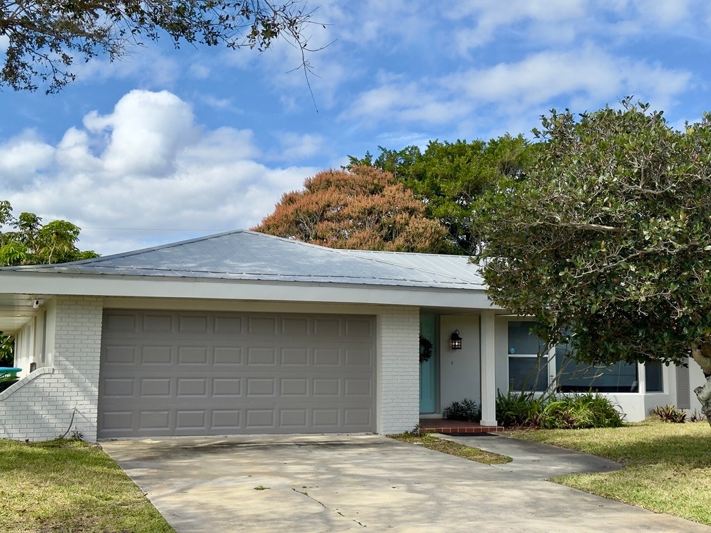 Quiet family neighborhood - 602 Shannon Ave