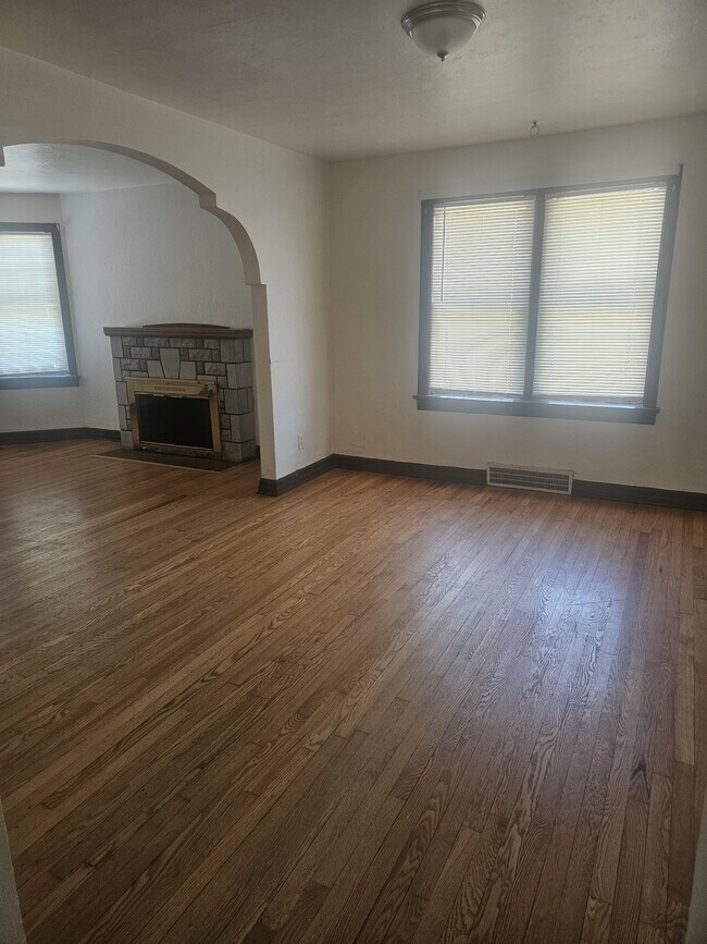 Foto del edificio - 2824 Colonial Ave