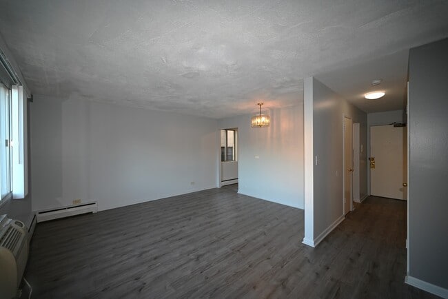 Building Photo - 142 Asbury Ave