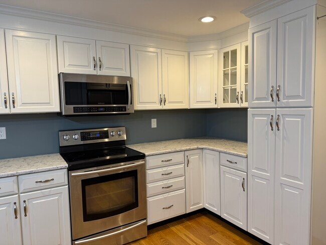 Unidad de cocina del lado derecho - 2 Champion Hill Rd