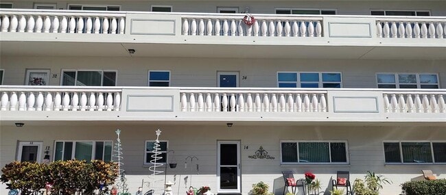 Building Photo - 2284 Spanish Dr