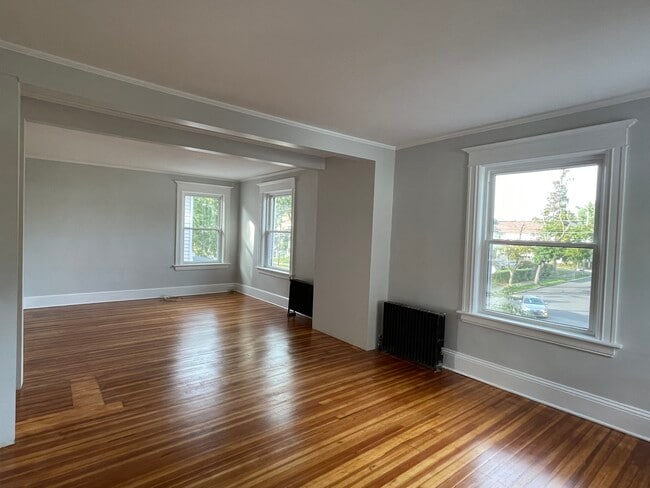 Building Photo - 1544 Union St