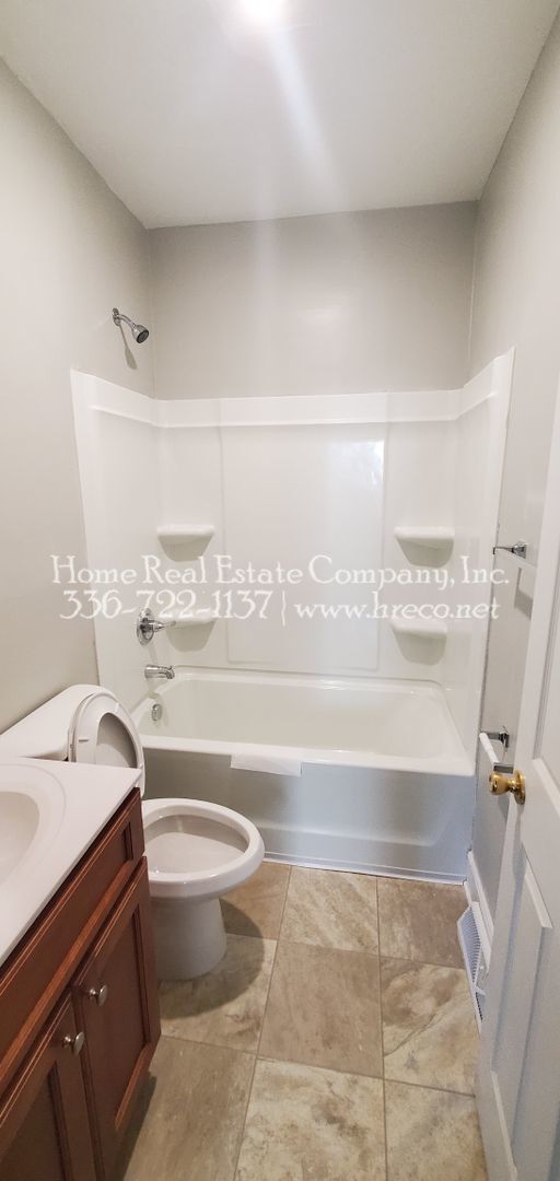 Foto del edificio - 1644 Twenty-Second St