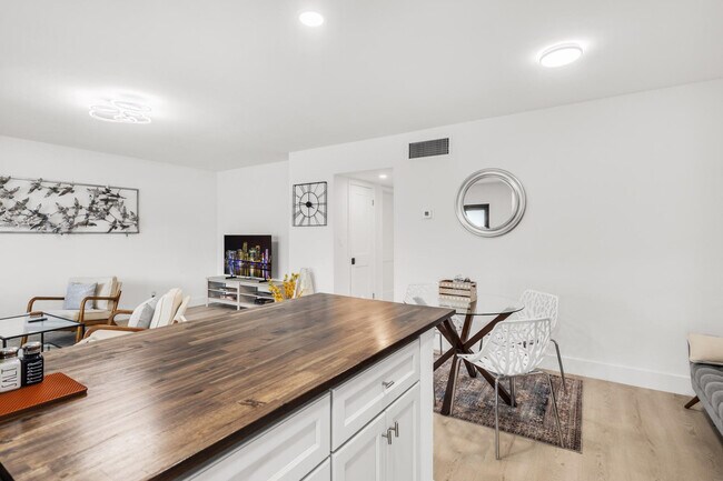 Foto del edificio - 1630 SW 4th Ave