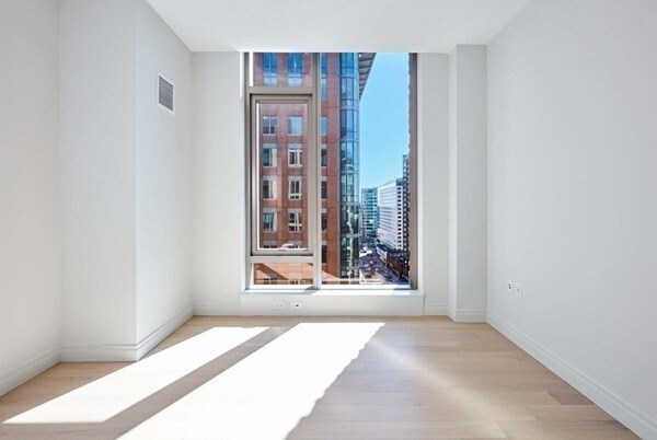 Building Photo - 137 Seaport Blvd