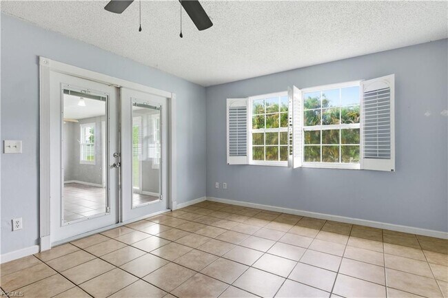 Foto del edificio - 4520 SE 11th Pl