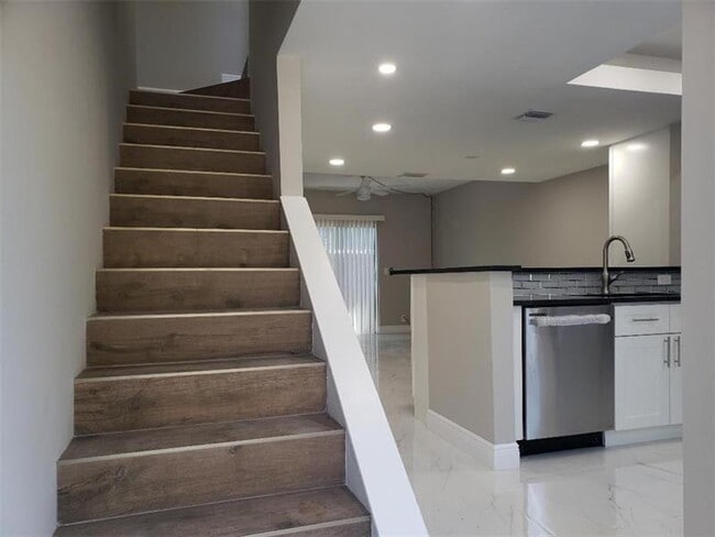 Foto del edificio - 93 SW 3rd St