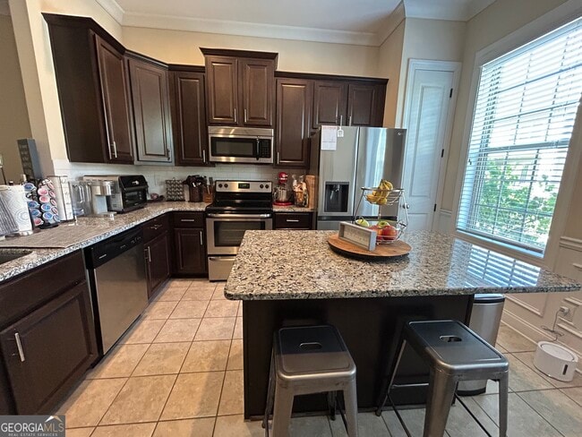 Building Photo - 2413 Tenor Ln
