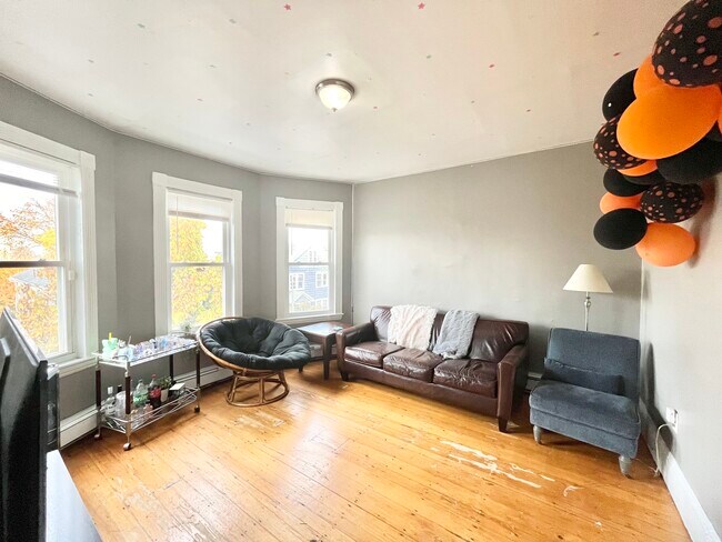 Foto del edificio - 168 Hillside St