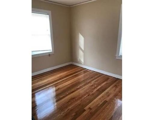 Foto del edificio - 38 Balfour Dr