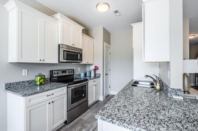 Building Photo - 156 Marbella Cir