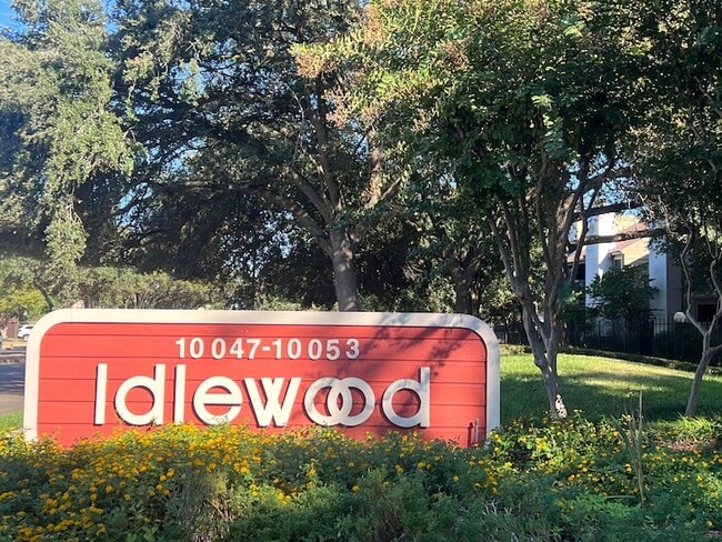 Foto del edificio - 10047 Westpark Dr