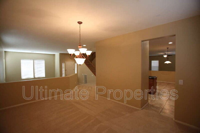 Foto del edificio - 16156 W Clinton St