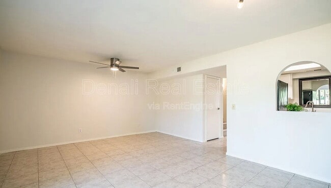 Photo - 1329 S Mitchell Dr Townhome