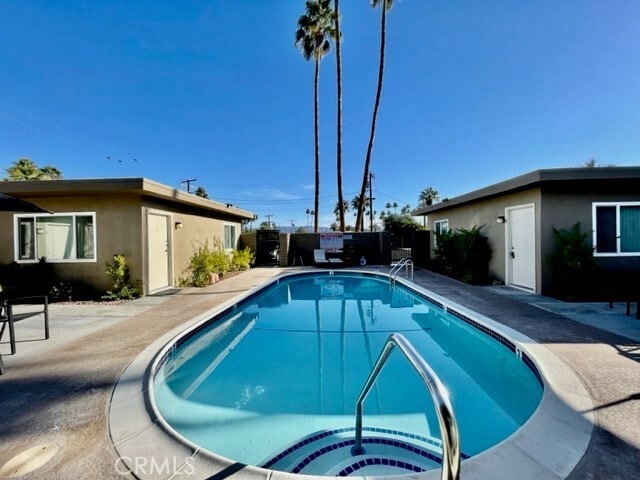 Building Photo - 45521 Sunset Ln