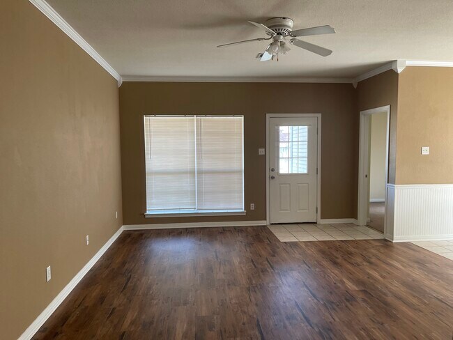 Building Photo - 601 Park Meadows Dr