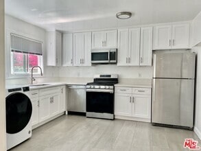 Building Photo - 629 Hardin Dr