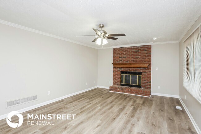 Foto del edificio - 6449 Laural Bend