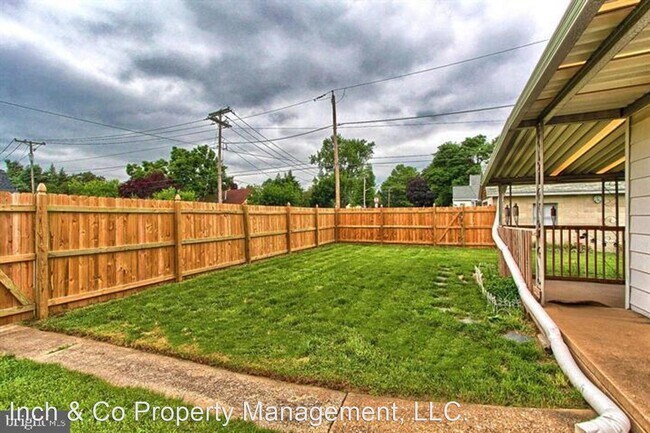 Building Photo - 3 br, 1 bath House - 725 Parkway Boulevard