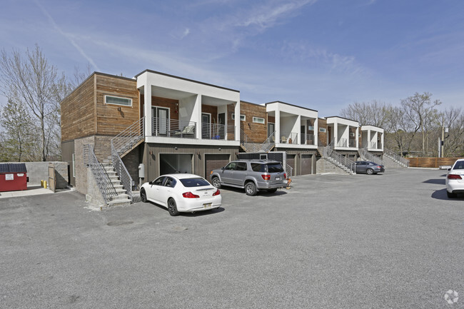 Foto del edificio - Sycamore Townhomes