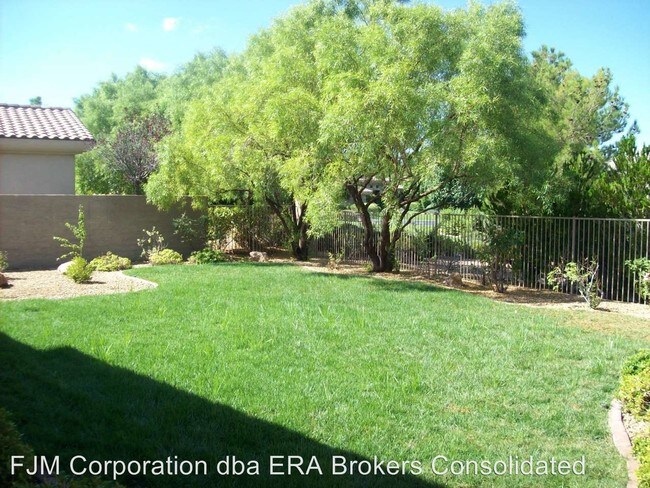 Building Photo - 3 br, 2 bath House - 11 Feather Sound Dr