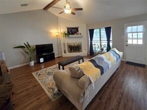 Building Photo - 1411 Dorsetshire Dr