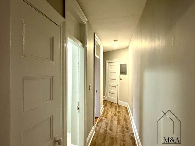 Foto del edificio - 116 Winthrop Rd