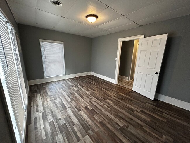 Building Photo - 47 Union St