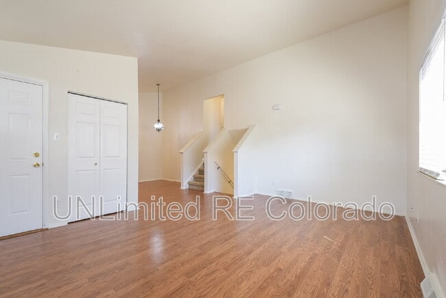 Building Photo - 9130 Osceola St