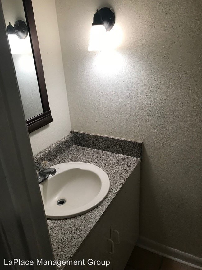 Foto del edificio - 606 Bluebonnet Ct