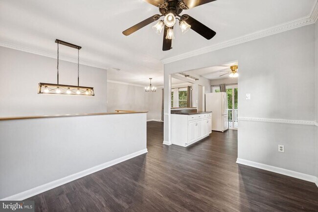 Foto del edificio - 1229 Ramblewood Dr
