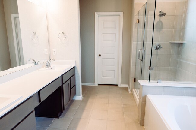 Building Photo - 27015 Bel Air Pt Ln