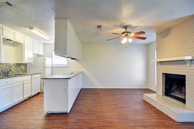Foto del edificio - 6815 W Cleburne Rd