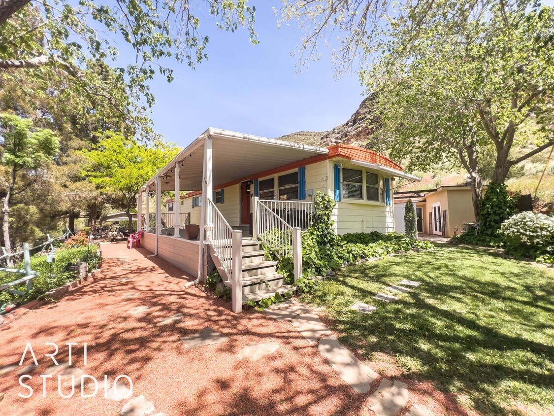 Primary Photo - Newly Remodeled Home in LaVerkin