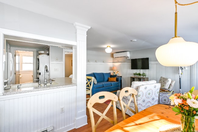 Foto del edificio - 8 Pine Tree Ave