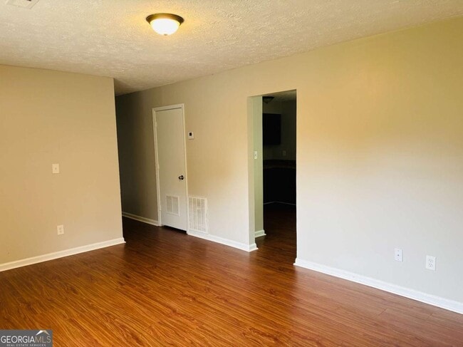 Foto del edificio - 42 Westgate Park Ln