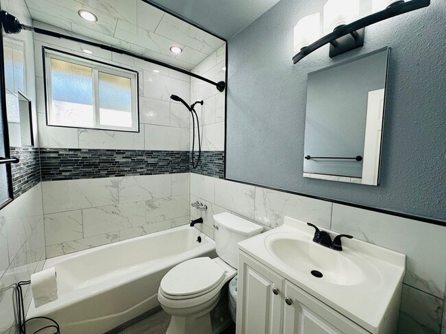 Foto del edificio - 761 N L St