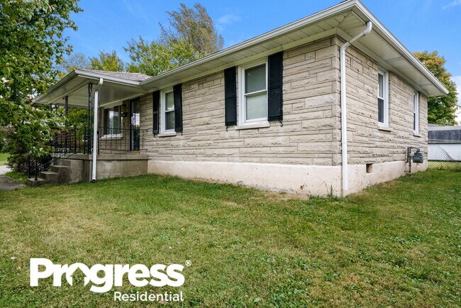 Building Photo - 5811 Dell Rose Dr