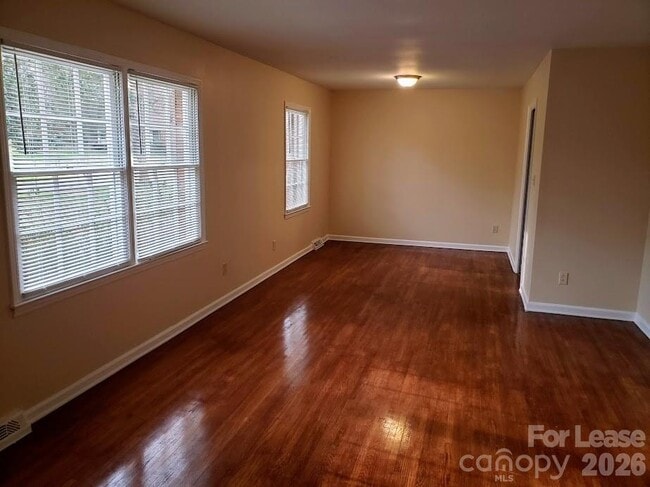 Building Photo - 5209 Caravel Ct