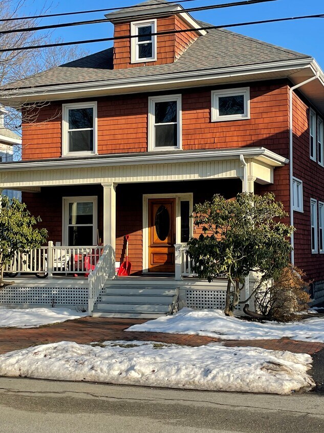 110 Dartmouth St Unit 1, Portland, ME 04103 Apartments in Portland